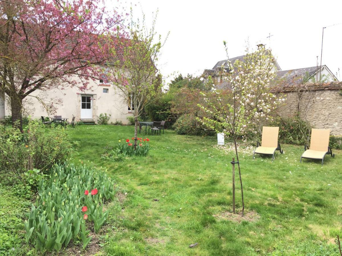 Le Clos Tilia Panzió Cléry-Saint-André Kültér fotó