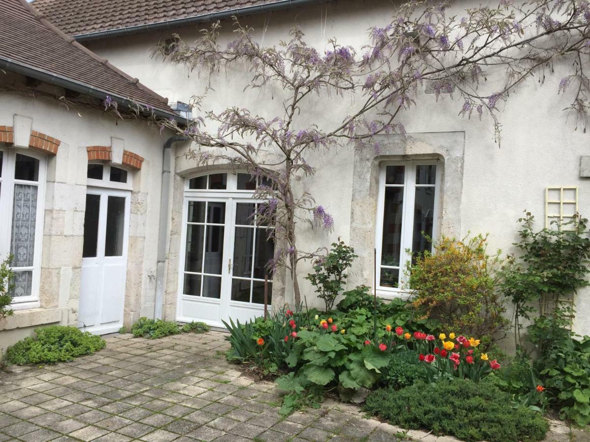 Le Clos Tilia Panzió Cléry-Saint-André Kültér fotó