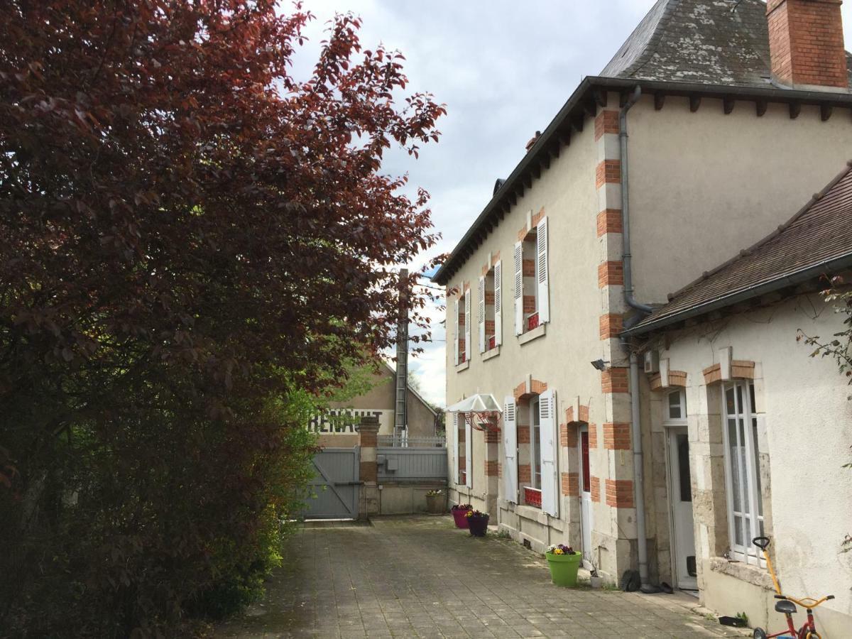 Le Clos Tilia Panzió Cléry-Saint-André Kültér fotó